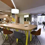 Novotel Brussels East Otel
