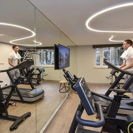 호텔 Novotel Brussels East 4*