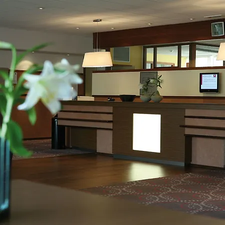 Novotel Brussels East 호텔 4*