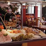 Отель Novotel Brussels East Вавр