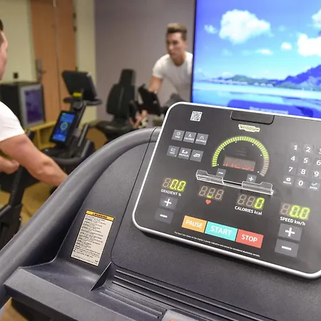 Hotel Novotel Brussels East 4*