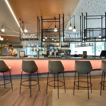Novotel Brussels East 호텔