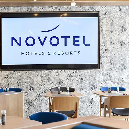 호텔 Novotel Brussels East 와브르