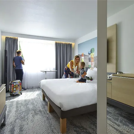 Novotel Brussels East Отель