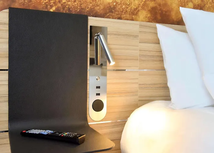 Отель Novotel Brussels East 4*