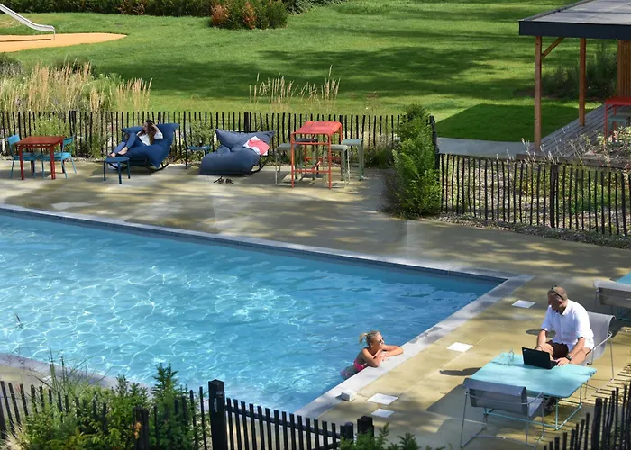 Отель Novotel Brussels East